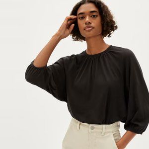 Everlane Air Poet Tee Black 3/4 length sleeves